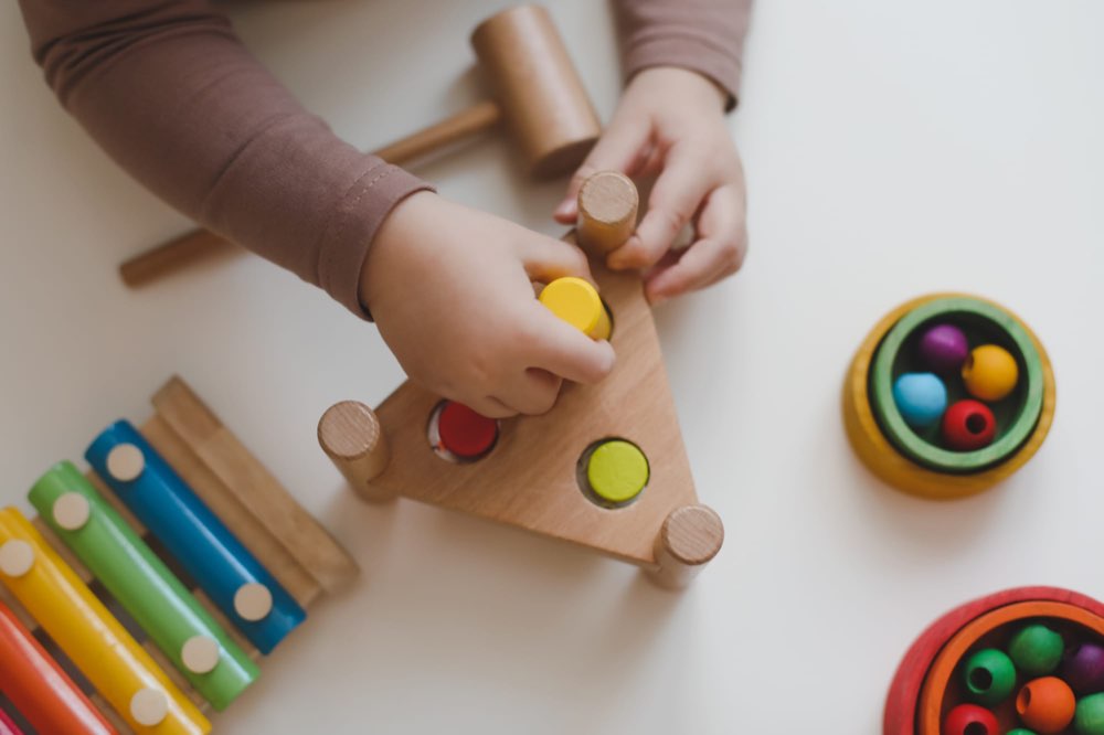 Manipulation de matériel Montessori